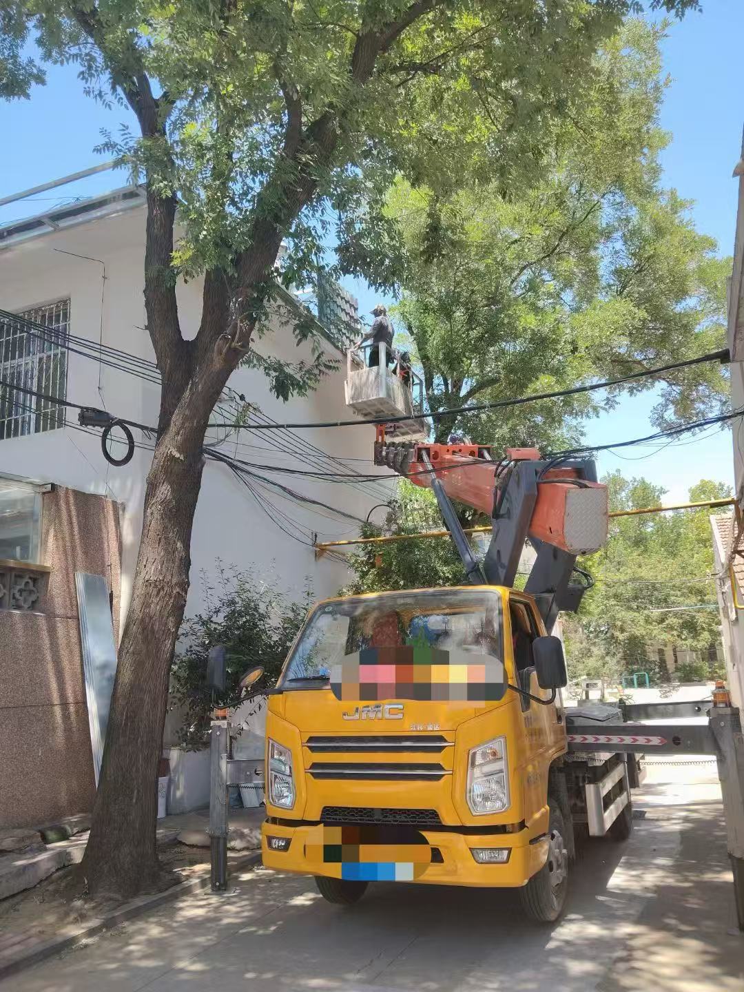 独山子区高空作业车能吊装重物吗？最大承载多少公斤？