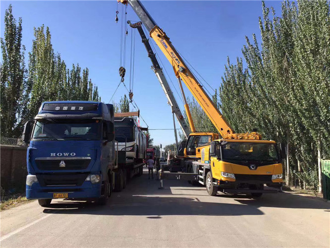 独山子区“省油又稳当”—— 吊车的 “智能节能” 技术